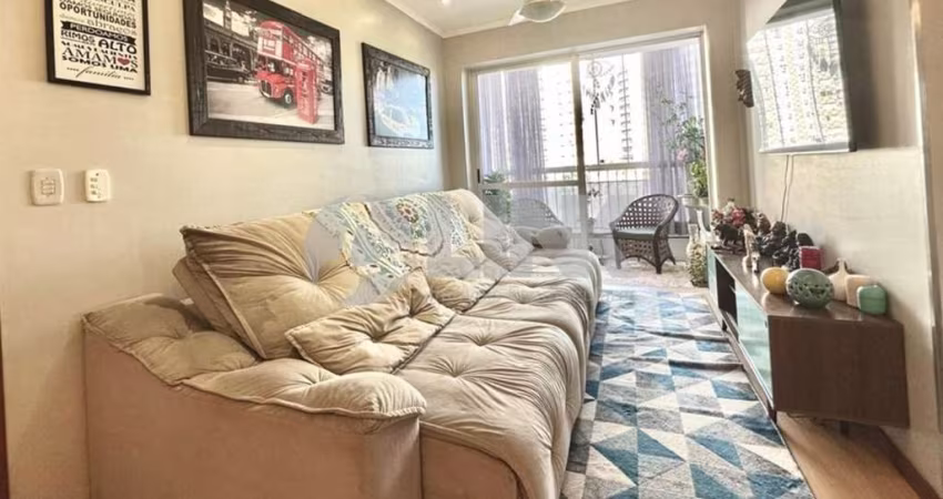 Apartamento de 3 quartos com 1 vaga à venda no bairro São Sebastião em Porto Alegre