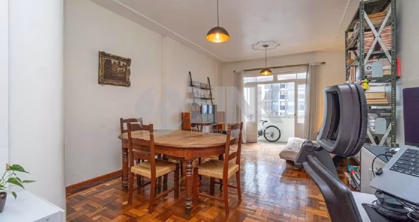 Apartamento de 3 quartos à venda no bairro Rio Branco em Porto Alegre