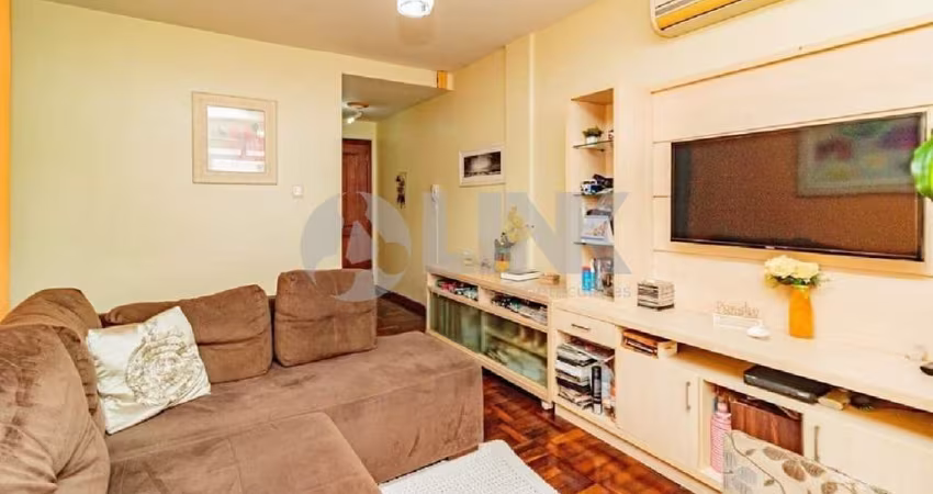 Apartamento de 4 quartos com 1 vaga à venda no bairro Passo da Areia em Porto Alegre