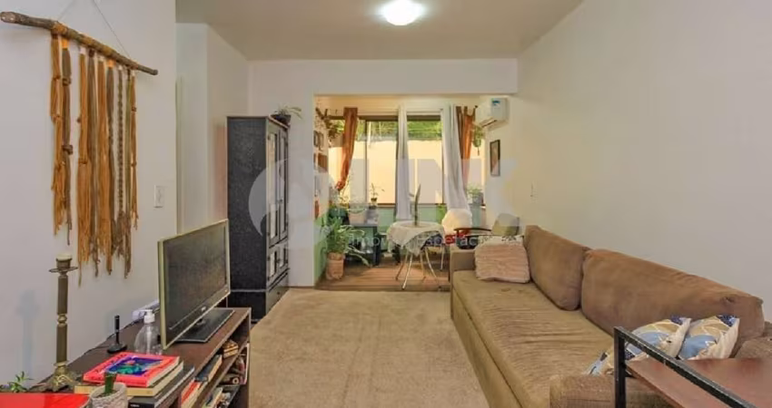 Apartamento térreo de 2 quartos à venda no bairro Glória em Porto Alegre