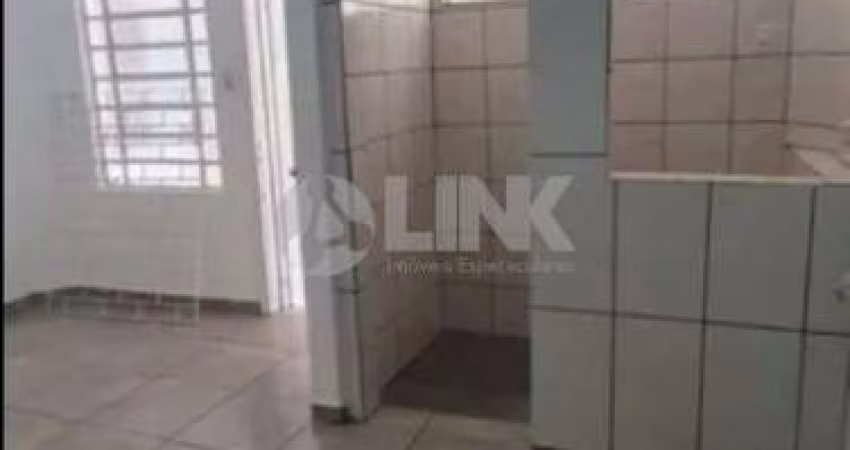 Apartamento térreo de 1 quarto à venda no bairro São João em Porto Alegre