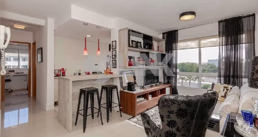 Apartamento de 3 quartos com 1 vaga à venda no bairro Partenon em Porto Alegre