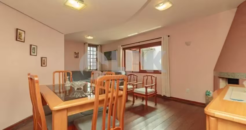 Casa de 3 quartos com 3 vagas à venda no bairro chácara das pedras em porto alegre