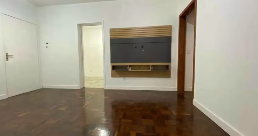 Apartamento com 2 quartos à venda na Rua Coronel Genuino, 433, Centro Histórico, Porto Alegre