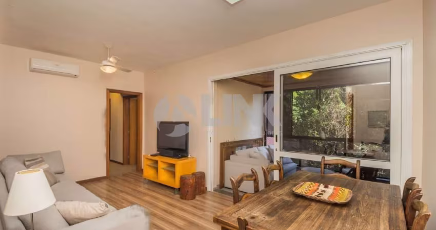 Apartamento de 3 quartos com 1 vaga à venda no bairro Passo da Areia em Porto Alegre