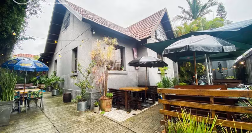 Casa comercial com 9 salas à venda na Rua Solimões, 681, Mercês, Curitiba