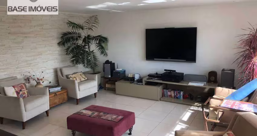 Sobrado com 4 dormitórios à venda, 430 m² por R$ 2.500.000,00 - Klabin - São Paulo/SP