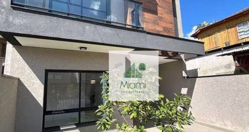 Sobrado com 3 dormitórios à venda, 138 m² por R$ 1.090.000 - Mercês - Curitiba/PR