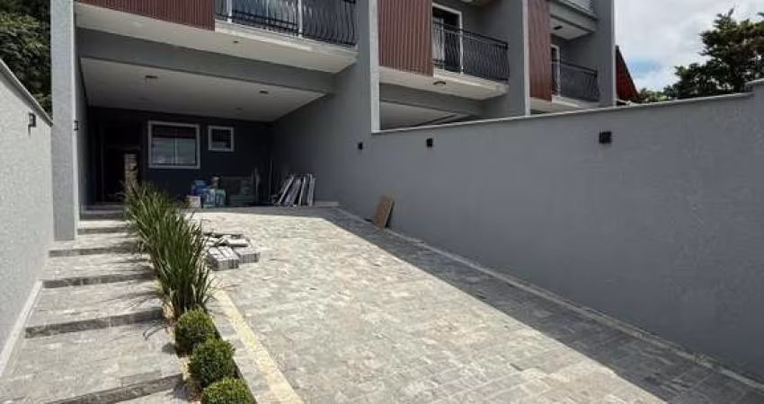 Casa para Venda em Joinville, São Marcos, 3 dormitórios, 1 suíte, 3 banheiros, 2 vagas