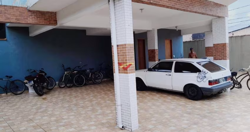 EXCELENTE OPORTUNIDADE CASA DE CONDOM&#205;NIO - RIBEIR&#211;POLES