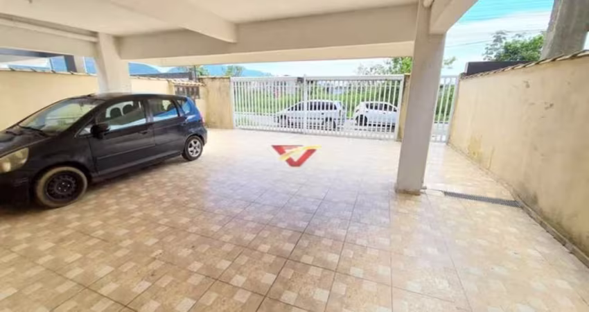 EXCELENTE OPORTUNIDADE CASA DE CONDOM&#205;NIO - ESMERALDA