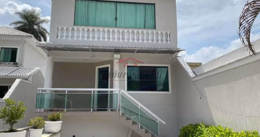 Casa em condomínio fechado com 2 quartos à venda na Rua Carmem Aguiar de Matos, 406, Taquara, Rio de Janeiro