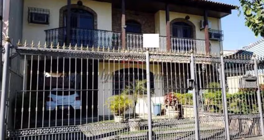 Casa com 6 quartos à venda na Rua das Azaléas, 395, Vila Valqueire, Rio de Janeiro