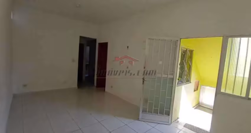 Casa com 2 quartos à venda na Rua Operário Saddock de Sá, 67, Madureira, Rio de Janeiro