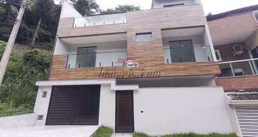 Casa em condomínio fechado com 3 quartos à venda na Estrada Curumau, 1333, Taquara, Rio de Janeiro