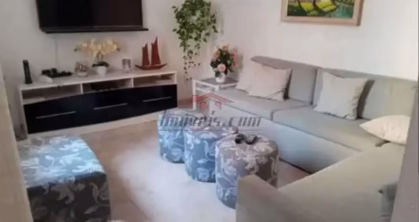 Casa em condomínio fechado com 3 quartos à venda na Rua Pedro Teles, 529, Praça Seca, Rio de Janeiro