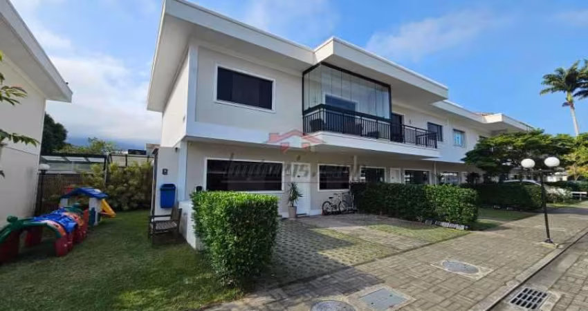 Casa em condomínio fechado com 3 quartos à venda na Rua Manhuaçu, 599, Vargem Grande, Rio de Janeiro