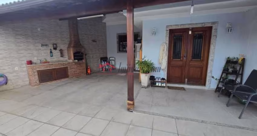 Casa em condomínio fechado com 2 quartos à venda na Rua Laje do Muriaé, 65, Taquara, Rio de Janeiro