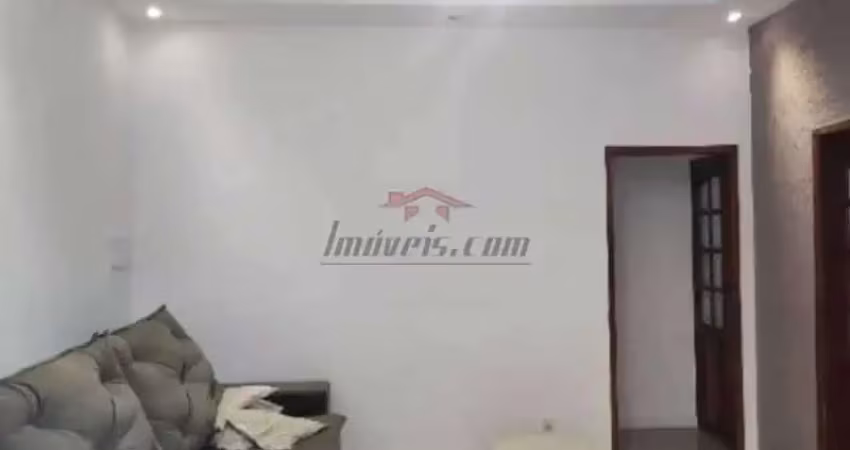Casa com 2 quartos à venda na Rua das Tulipas, 309, Vila Valqueire, Rio de Janeiro