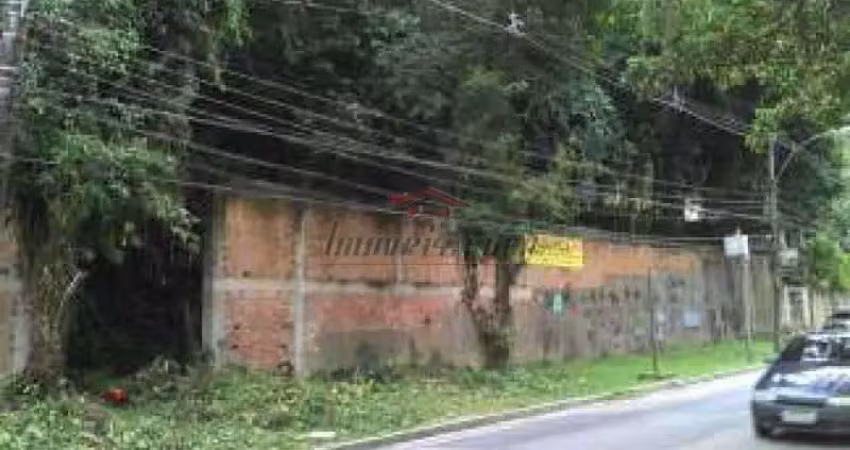 Terreno à venda na Estrada dos Três Rios, 2680, Freguesia (Jacarepaguá), Rio de Janeiro