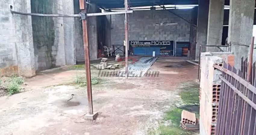 Barracão / Galpão / Depósito à venda na Rua Cândido Benício, 806, Campinho, Rio de Janeiro