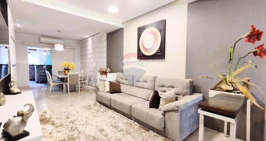Vendo casa com 4 quartos, sendo 3 boas suítes, Residencial Joaquim Ribeiro, Aleixo.