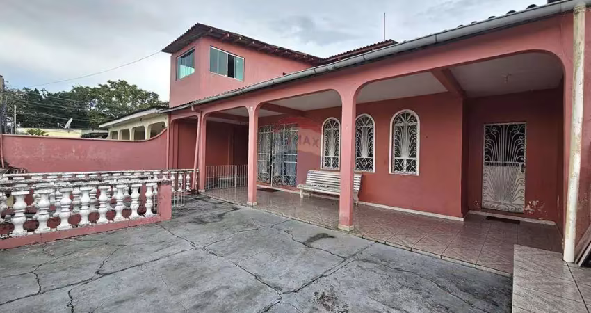 Casa Duplex no Conjunto Petros, Aleixo