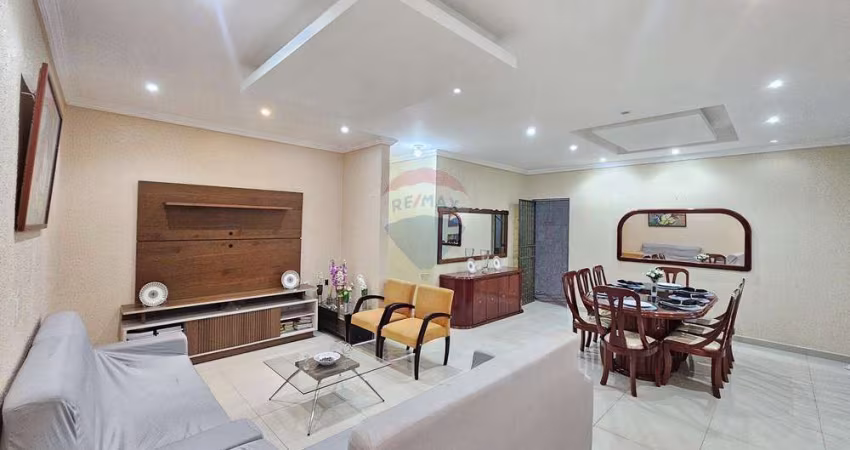 Localizada no Bairro Vieira Alves 'Casa duplex '