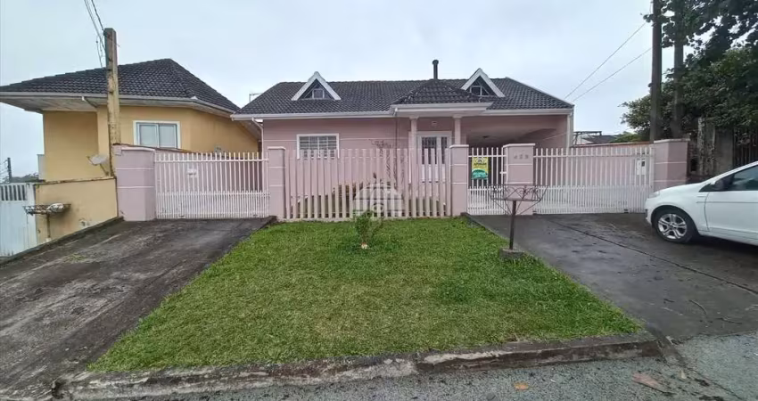 Casa com 4 quartos para alugar na RUA RUA EDINEI DE LIMA GODOY, 428, Pineville, Pinhais