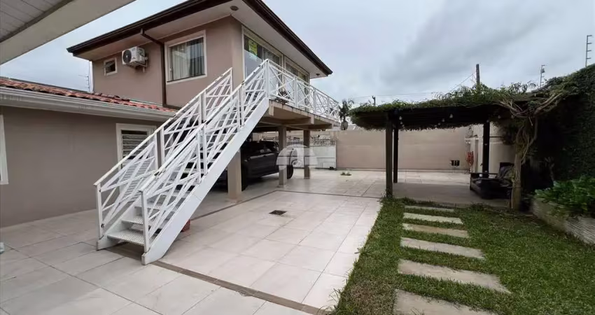 Casa com 4 quartos para alugar na Rua Niterói, 1084, Cajuru, Curitiba