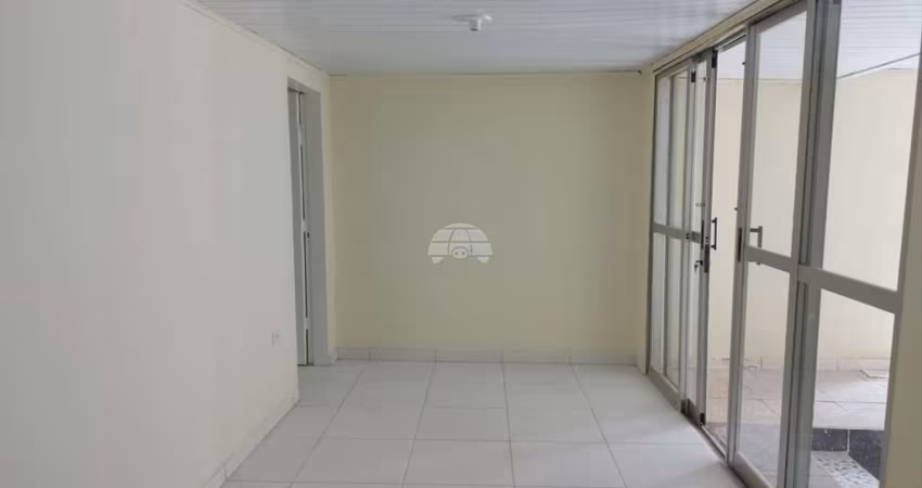 Kitnet / Stúdio para alugar na Travessa da Pereira, 34, Vila Santa Helena, Colombo