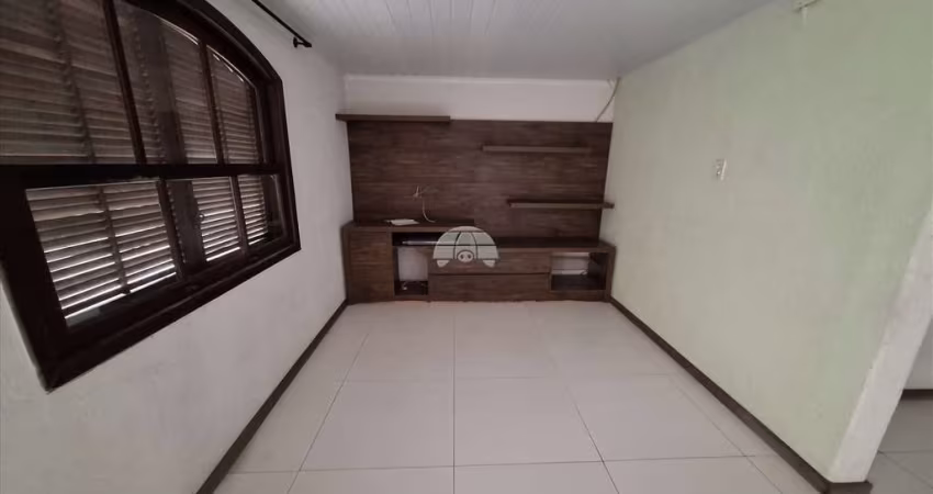 Casa com 3 quartos para alugar na Rua Caio Gracco, 37, Barreirinha, Curitiba