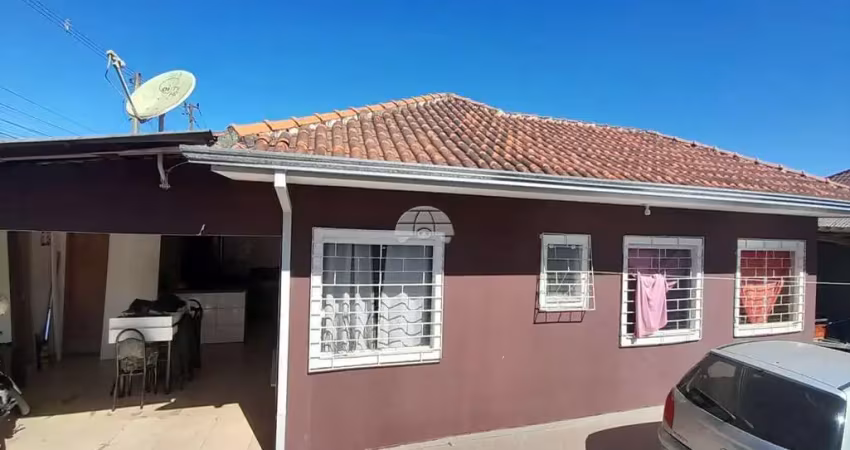 Casa com 3 quartos para alugar na Rua das Gérberas, 146, São Dimas, Colombo