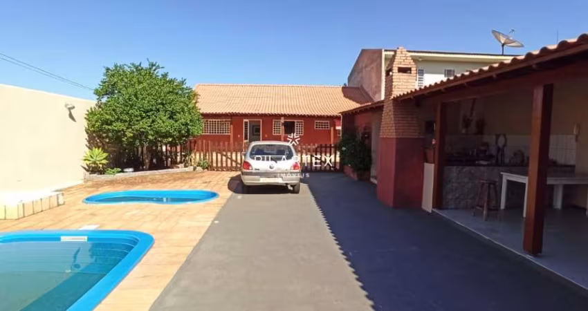 Casa 3 quartos - Vila Brasil