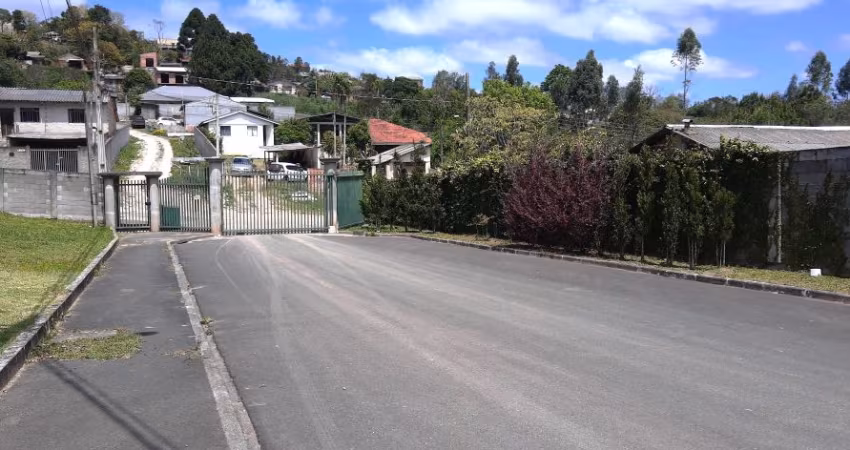 Lindo terreno 250M² em aclive cond. fechado São Dimas