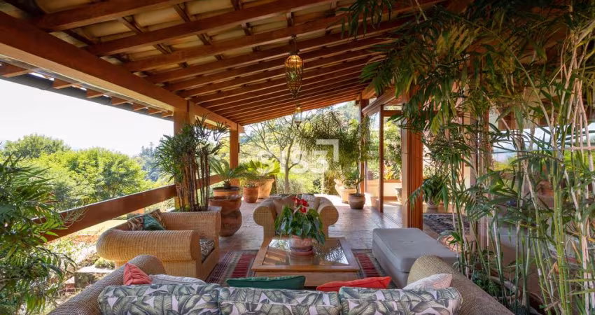 Casa em condomínio fechado com 4 quartos à venda na Rodovia BR-040 Condomínio Quinta do Lago, 66600, Araras, Petrópolis