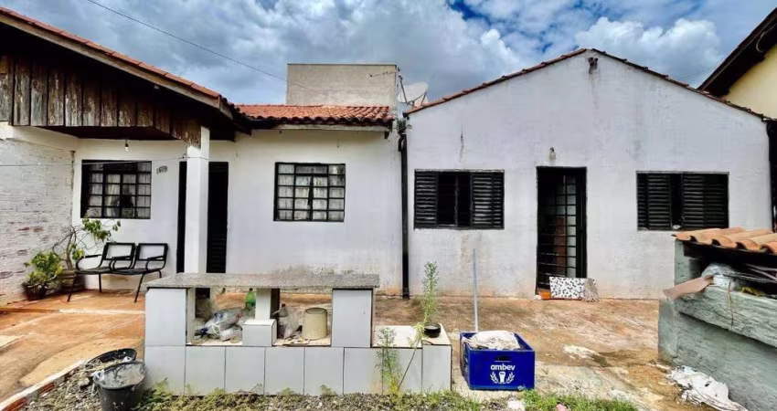 Casa com 3 dormitórios à venda, 100 m² por R$ 180.000,00 - Conj. Hab. Waldomiro M Gomes - Cambé/PR