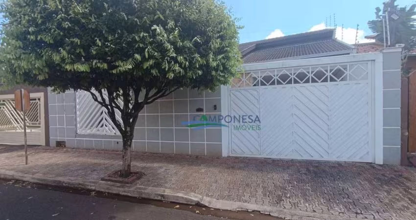 Casa com 3 dormitórios para alugar, 240 m² por R$ 7.000,00/mês - Jardim dos Alpes I - Londrina/PR