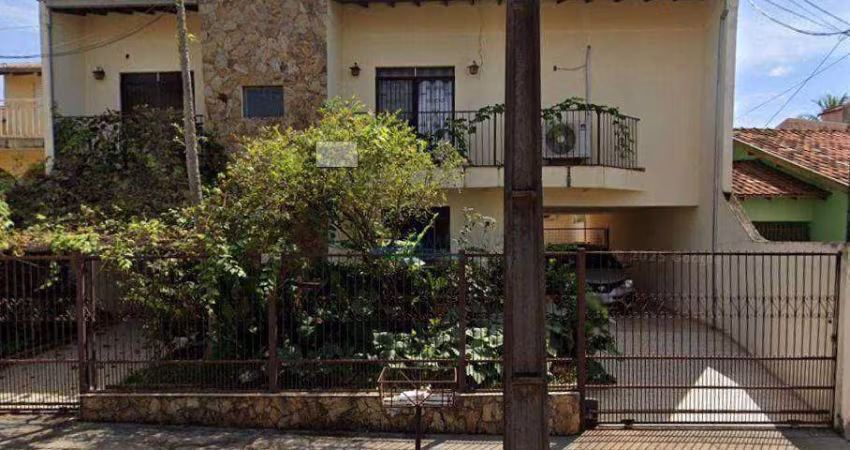 Casa com 4 dormitórios à venda, 225 m² por R$ 950.000,00 - Portal de Versalhes 2 - Londrina/PR