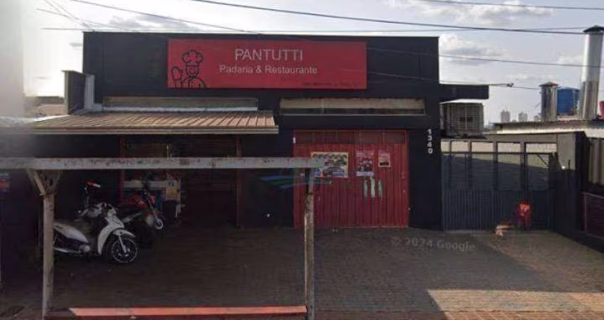 Casa com 3 dormitórios para alugar, 200 m² por R$ 3.200,00/mês - Maringá - Londrina/PR