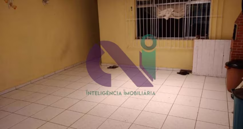 Casa térrea 3 dorms,1 suíte e 2 vagas cobertas Jardim das Flores, Osasco SP