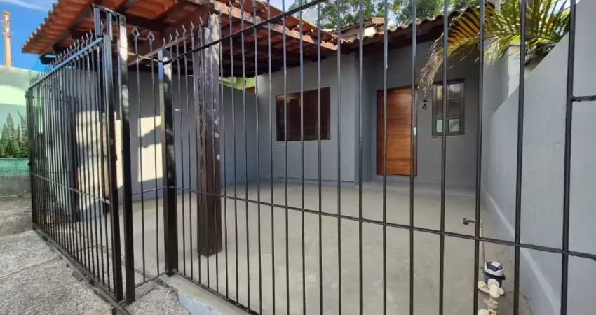 Casa com 2 quartos à venda na Rua Almiro Apolinário Nascimento, 124, Lomba da Palmeira, Sapucaia do Sul