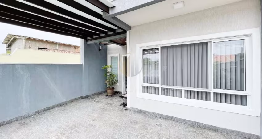 Casa em Balneário Brejatuba - Guaratuba, PR