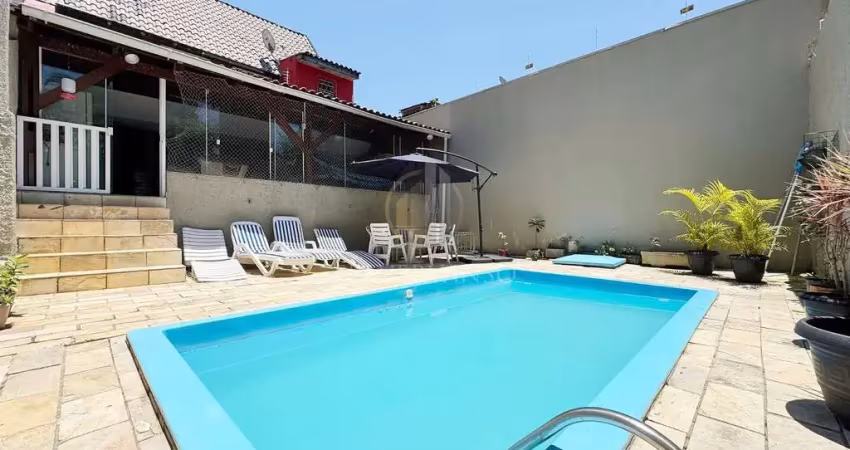 Casa com 4 quartos para alugar na Avenida São Luiz, 507, Centro, Guaratuba