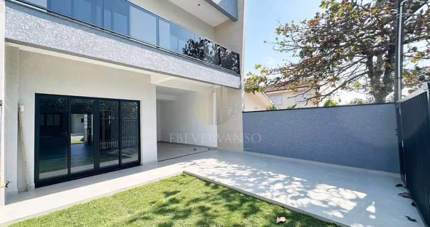 Casa à venda na Rua Doutor Caetano Munhóz Da Rocha, 326, Brejatuba, Guaratuba