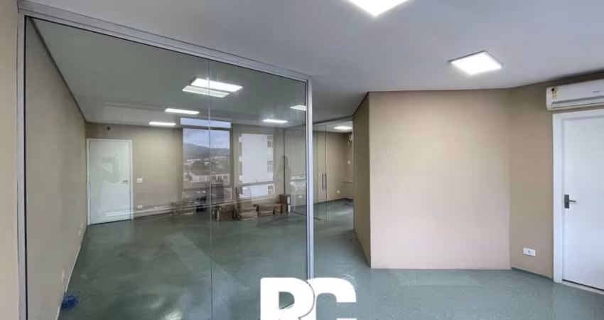 Sala comercial à venda, 70 m² com 2 salas e 2 banheiros e 1 cozinha por R$ 320.000 - Centro - Mogi das Cruzes/SP