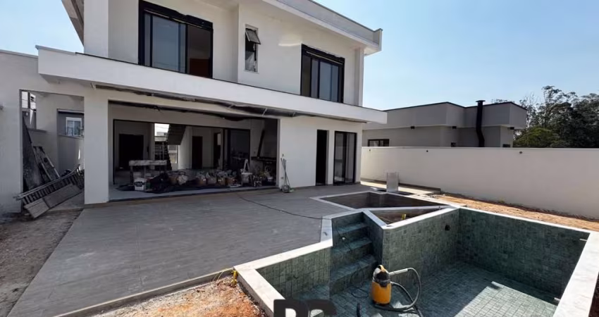 Sobrado com 3 dormitórios à venda, 327 m² por R$ 2.350.000,00 - Mosaico Essence - Mogi das Cruzes/SP