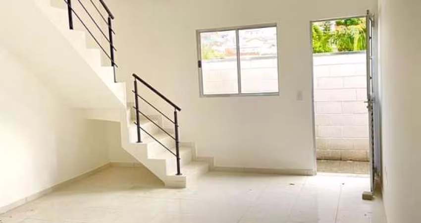 Sobrado com 2 dormitórios à venda, 57 m² por R$ 235.000,00 - Vila São Paulo - Mogi das Cruzes/SP