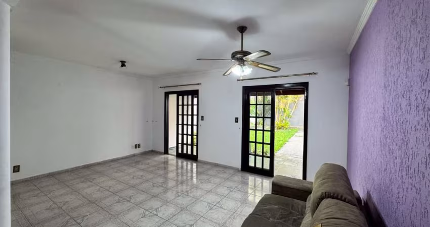 Sobrado com 3 dormitórios à venda, 160 m² por R$ 700.000,00 - Vila Suissa - Mogi das Cruzes/SP