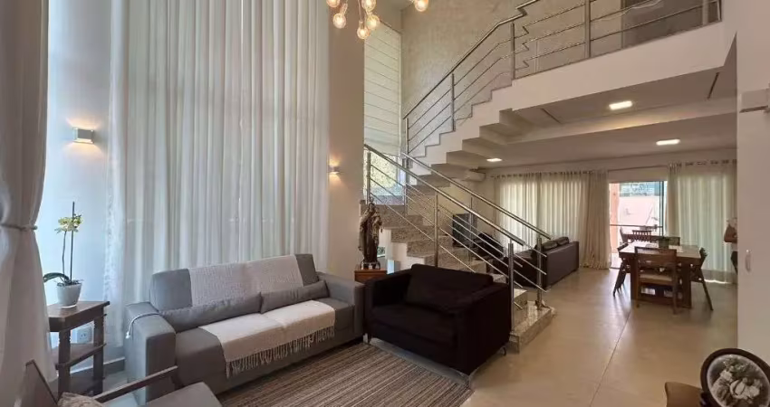 Casa à venda, Condomínio Royal Forest atrás do Shopping Catuaí por R$ 2.400.000 - Gleba Palhano